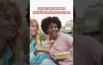 Thumbnail - A felicidade não costuma fazer barulho. Ela chega devagar, no meio da rotina, quando a gente menos e